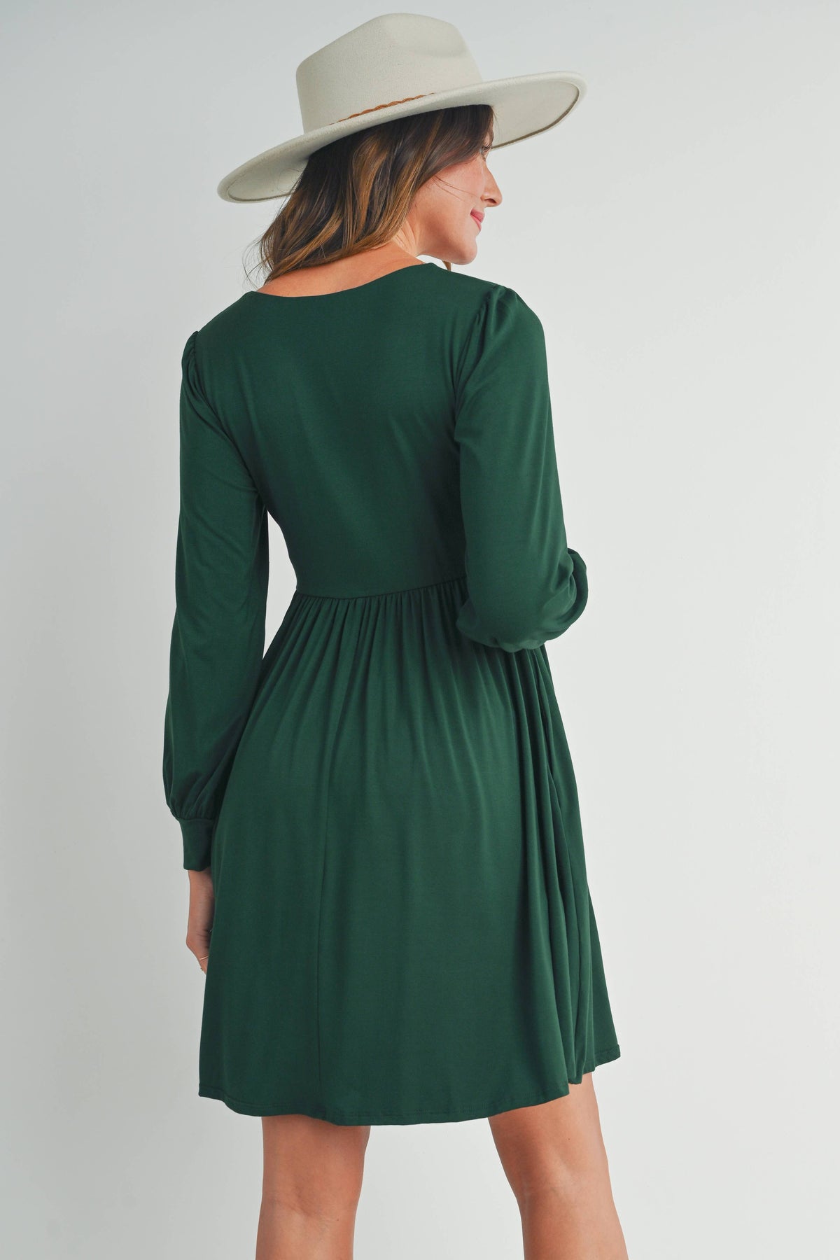 Green U-Neck Long Sleeve Maternity Knit Dress with Pockets