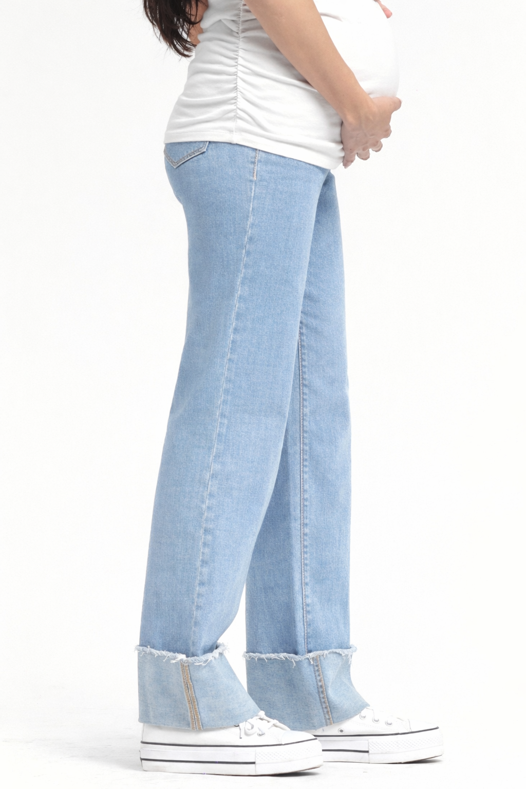 1822 DENIM Roll Cuff Straight Leg Jean in Odelle
