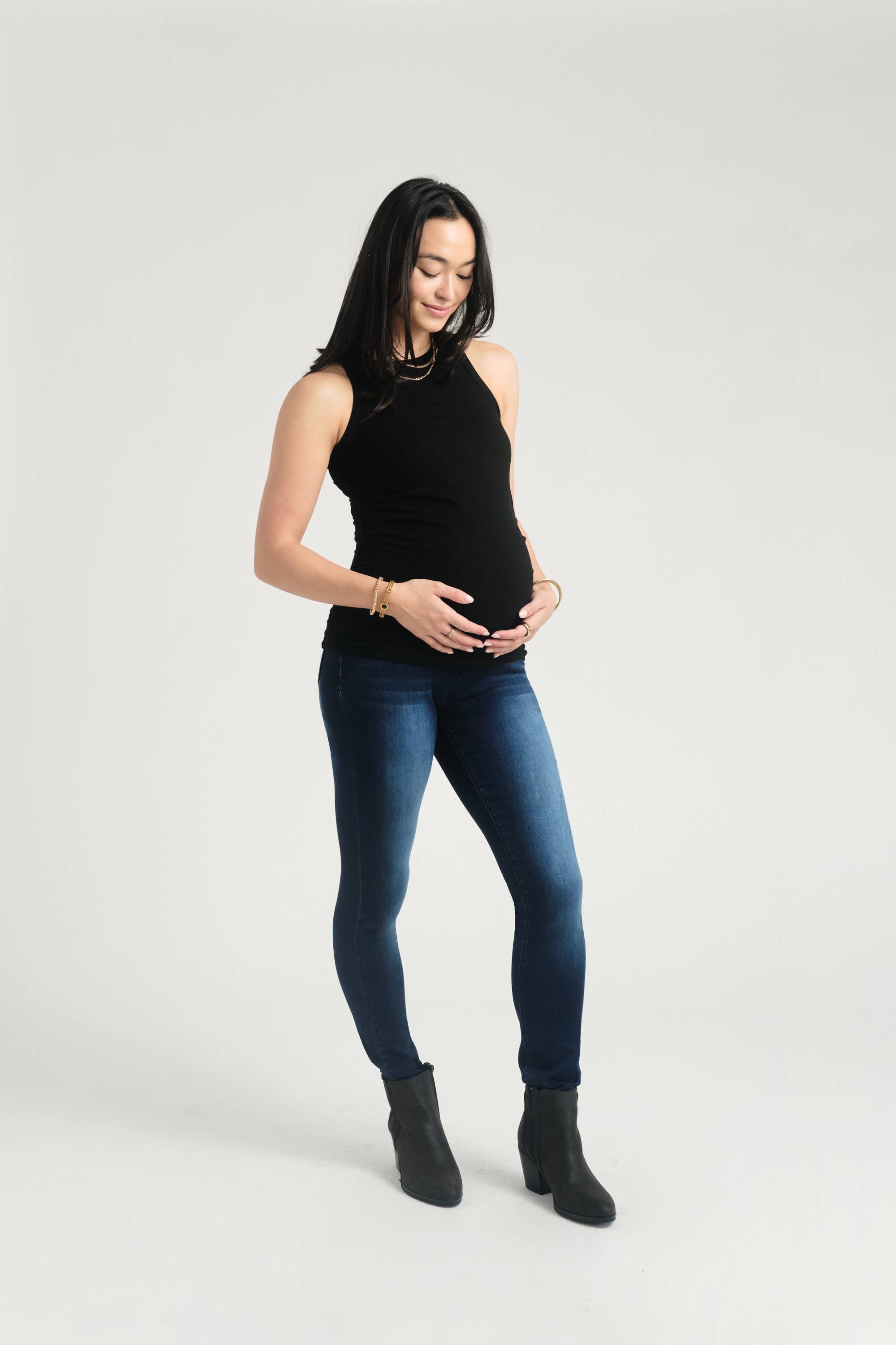 1822 DENIM 34” Butter Skinny Jean in Marco