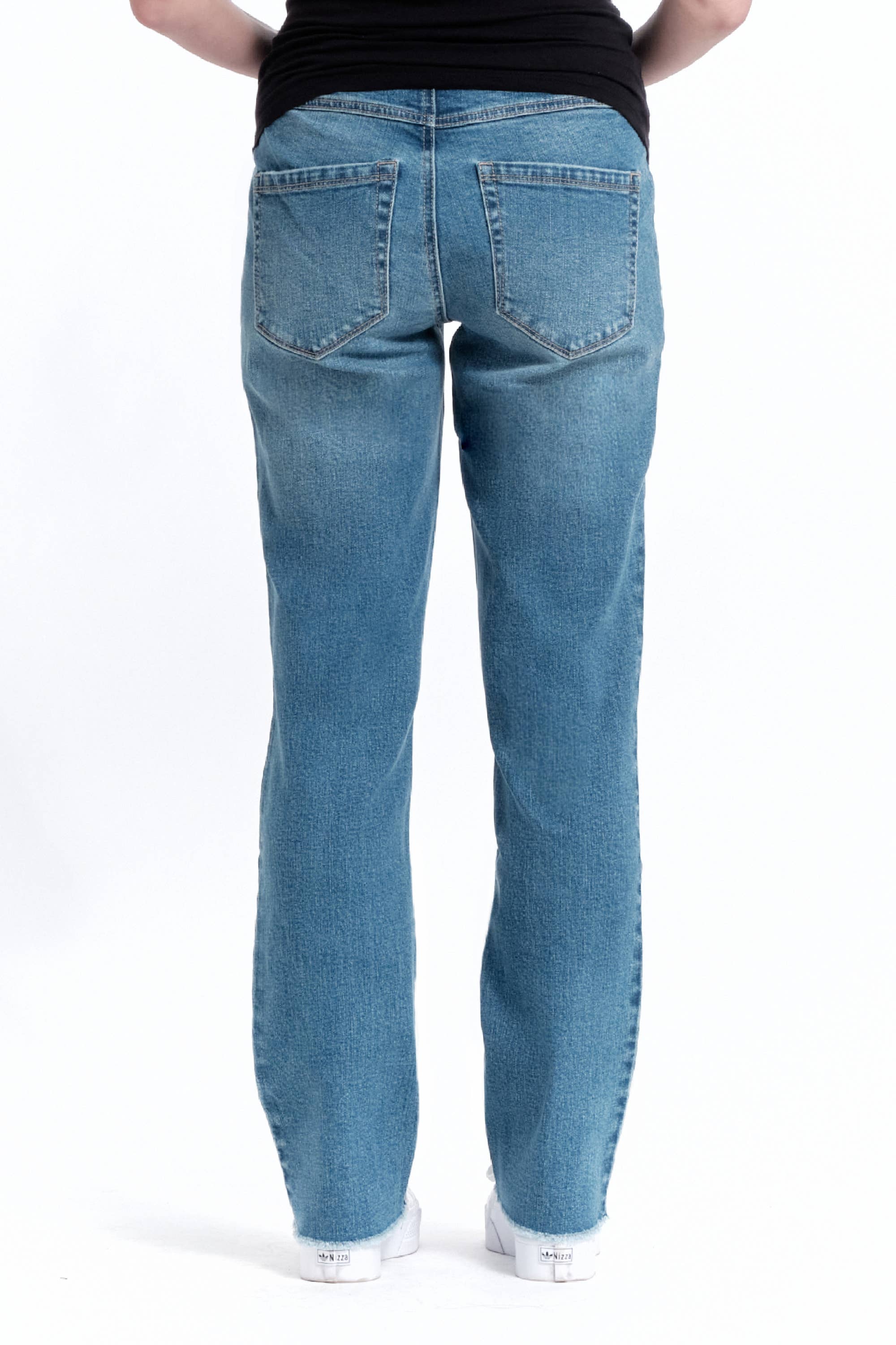 DENIM 32” Relaxed Boyfriend Straight Leg Jean