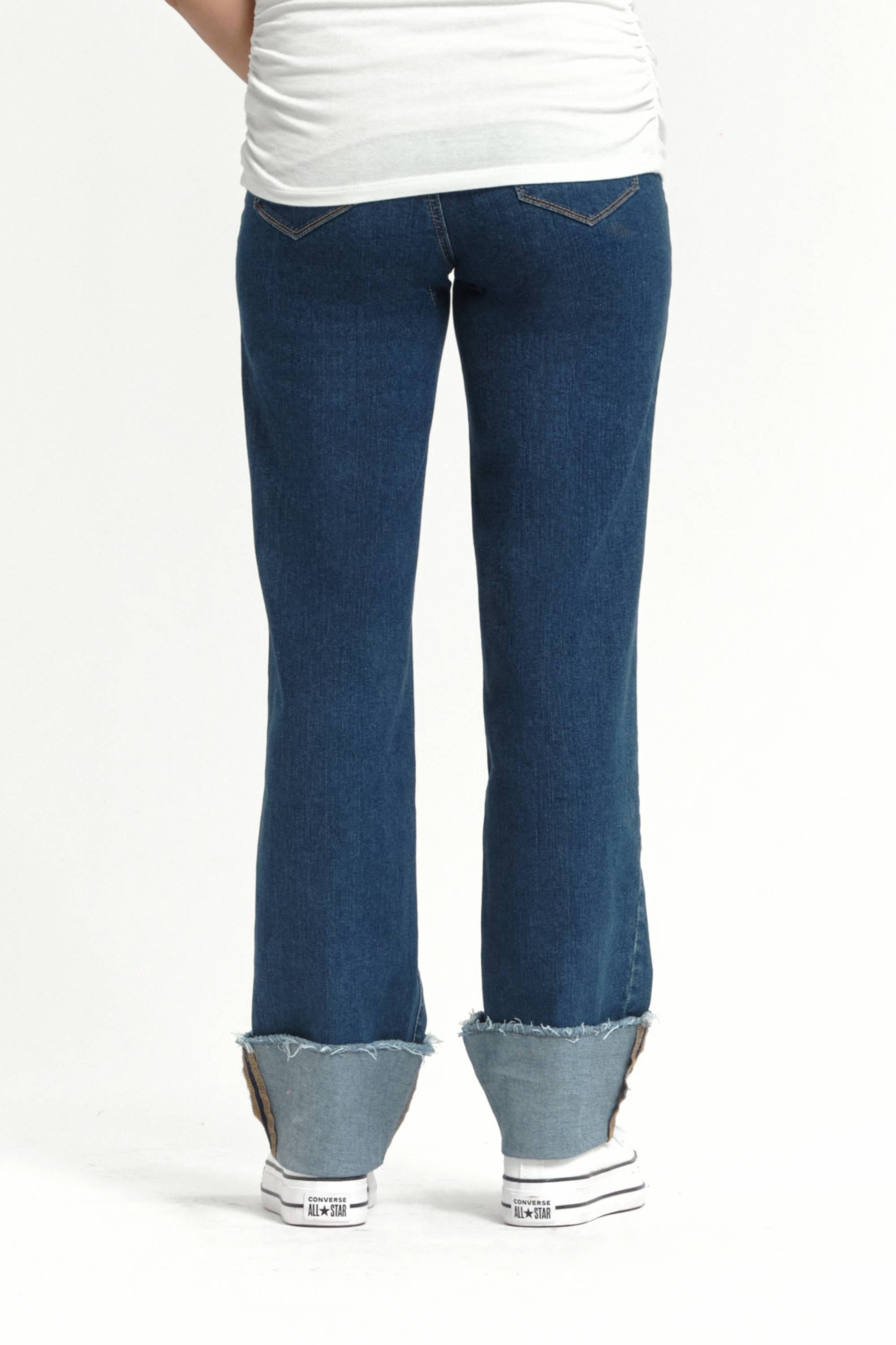 1822 DENIM Roll Cuff Straight Leg Jean in Levi