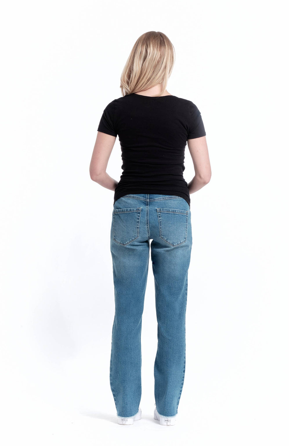 DENIM 32” Relaxed Boyfriend Straight Leg Jean