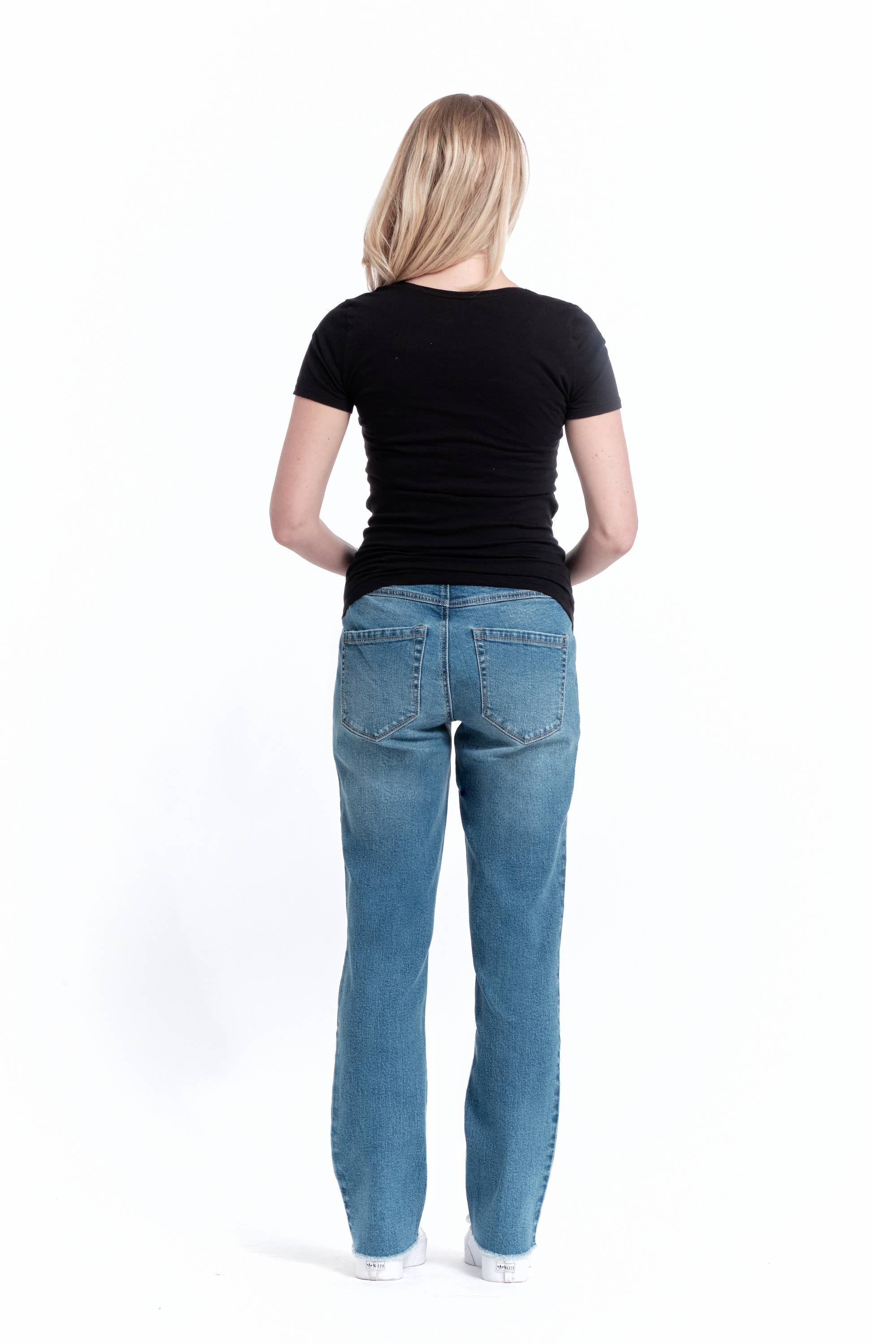 DENIM 32” Relaxed Boyfriend Straight Leg Jean